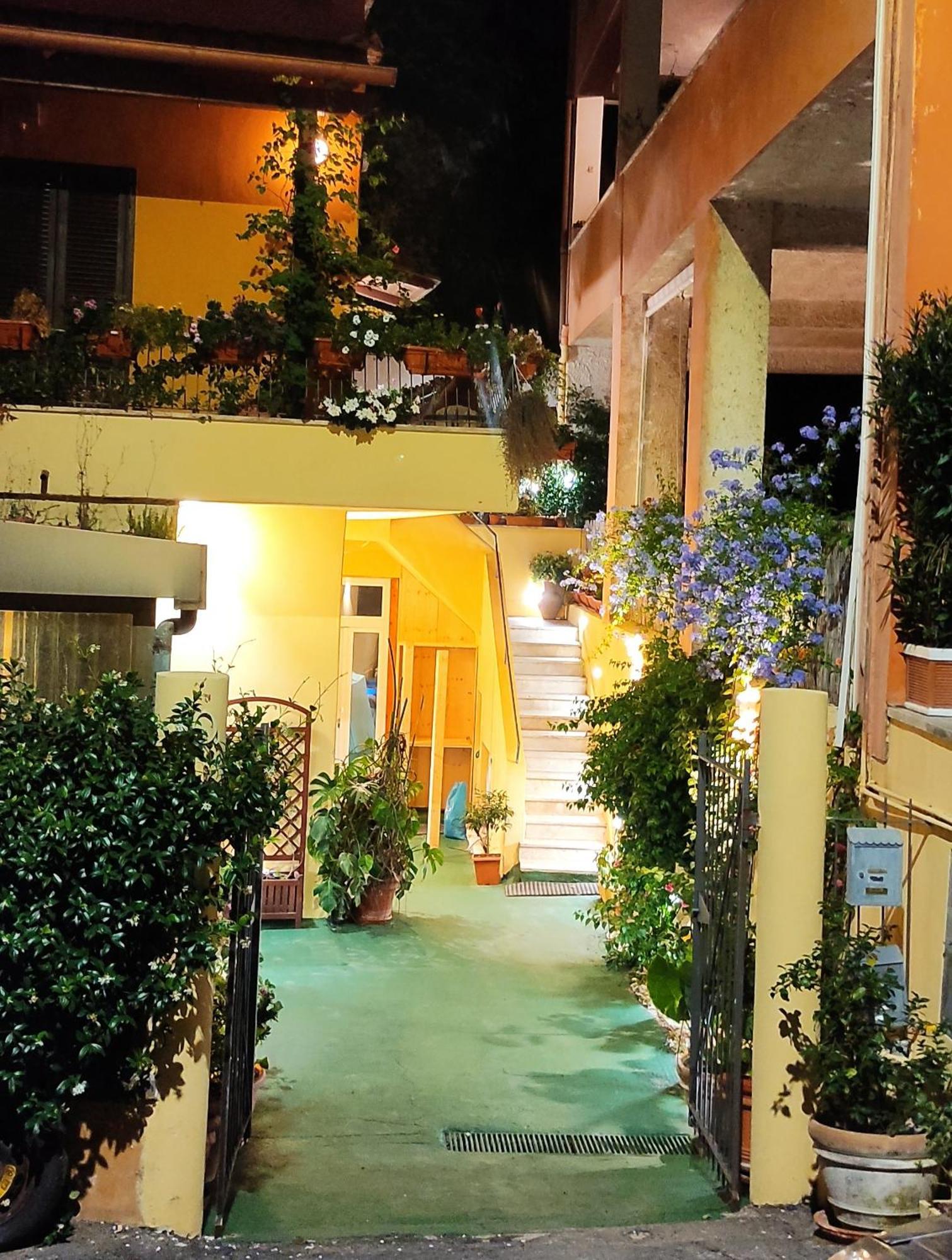 Elisa E Carla House Beautiful Apartments On The Cassia Rome Bagian luar foto
